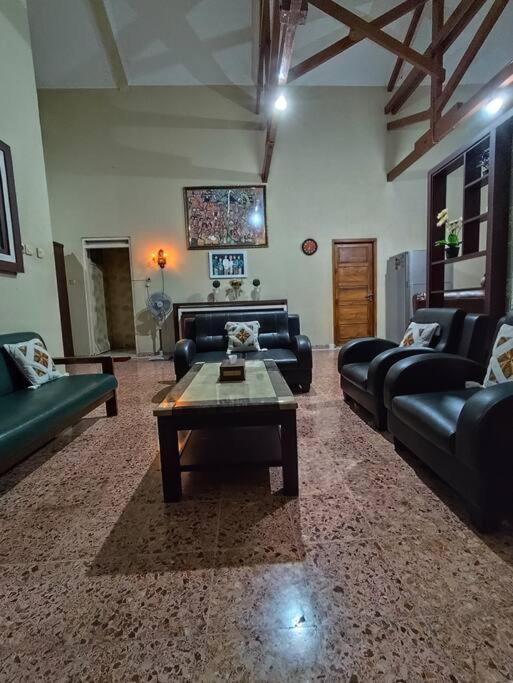 Niki Mawon Homestay Kejayan 外观 照片